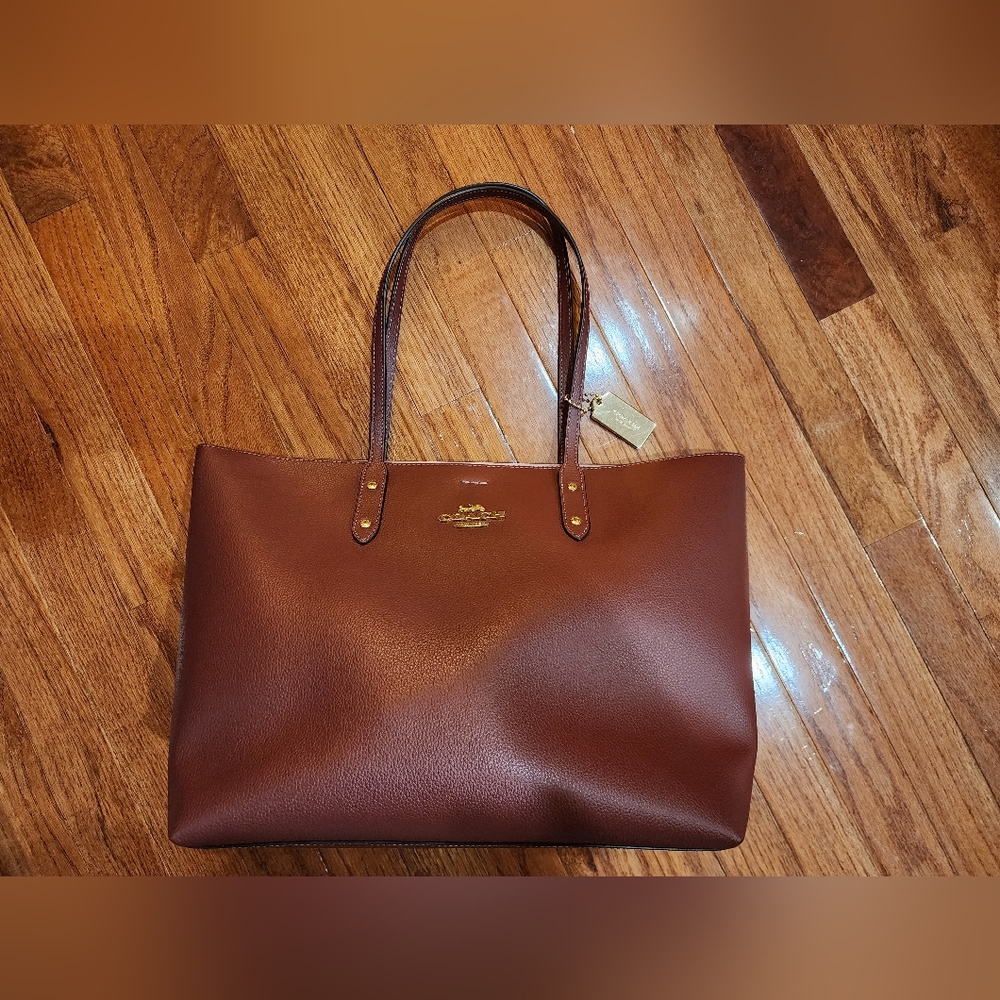 COACH 72763 TOWN TOTE PEBBLE LEATHER WINE SHOULDER BAG TOTE NWT AUTHENTIC